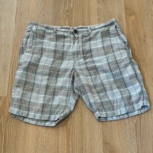 Men’s Tommy Bahama Plaid Tan Aqua Blue White Shorts Size 38